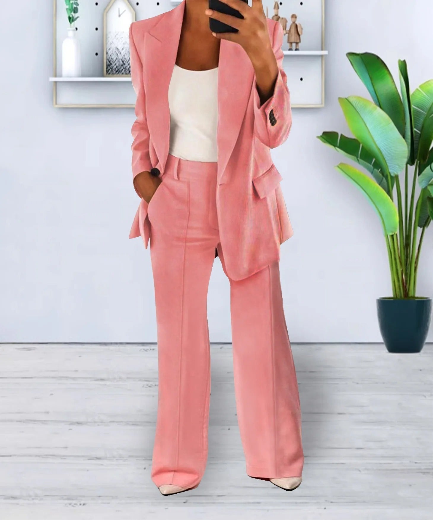 Versatile women's suit – oversized blazer and straight-leg trousers, stretchy polyester, for work or casual outings