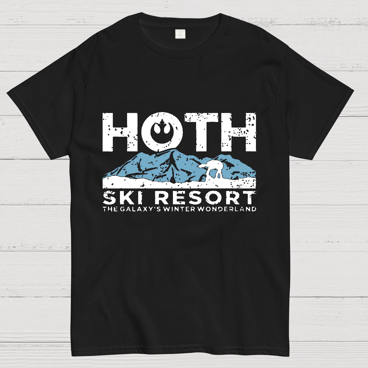 Hoth Ski Resort Casual Space Wars y T-Shirt