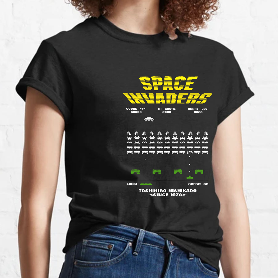 Space Invaders Retro Video Game Player y T-Shirt