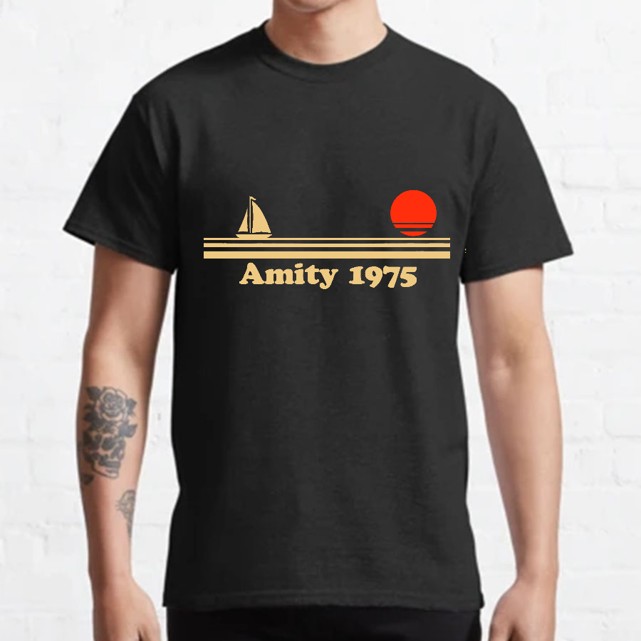 Amity Island 1975 y T-Shirt