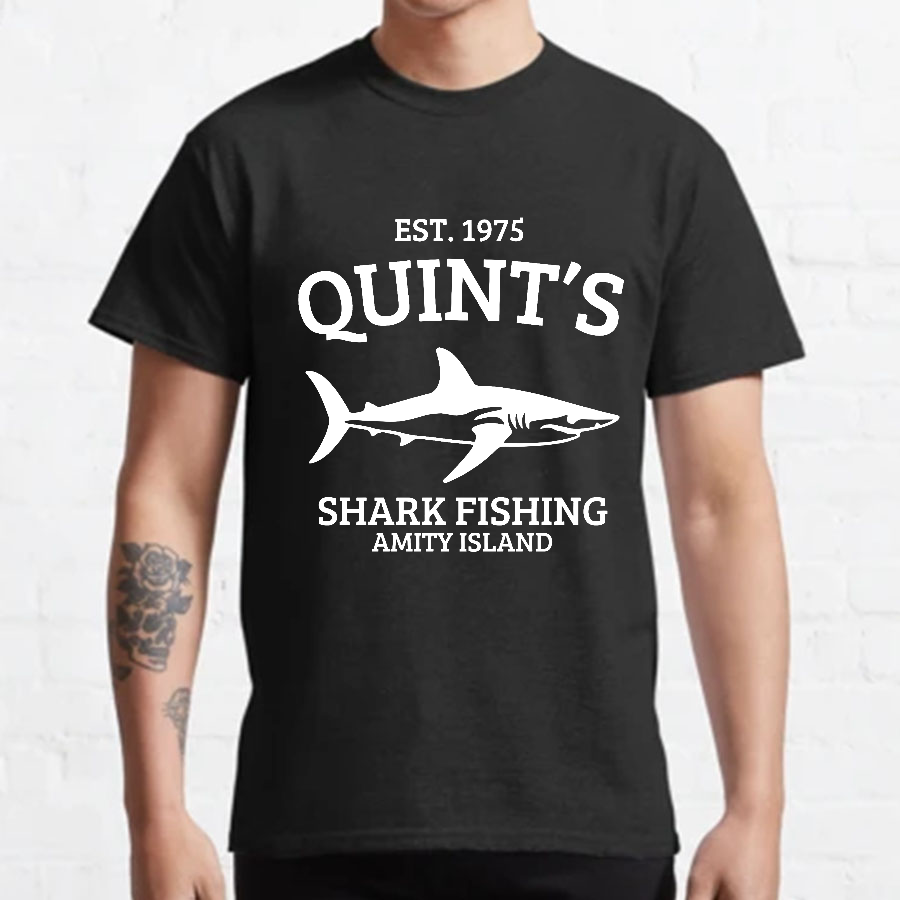 Quint's Shark Fishing Amity Island 1975 Jaws y T-Shirt